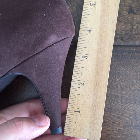 Cute Brown Suede Pumps - Faux Fur Detail - Picture 8 of 8